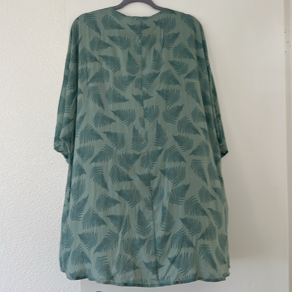 No’eau Designers Cover Up - Picture 4 of 5
